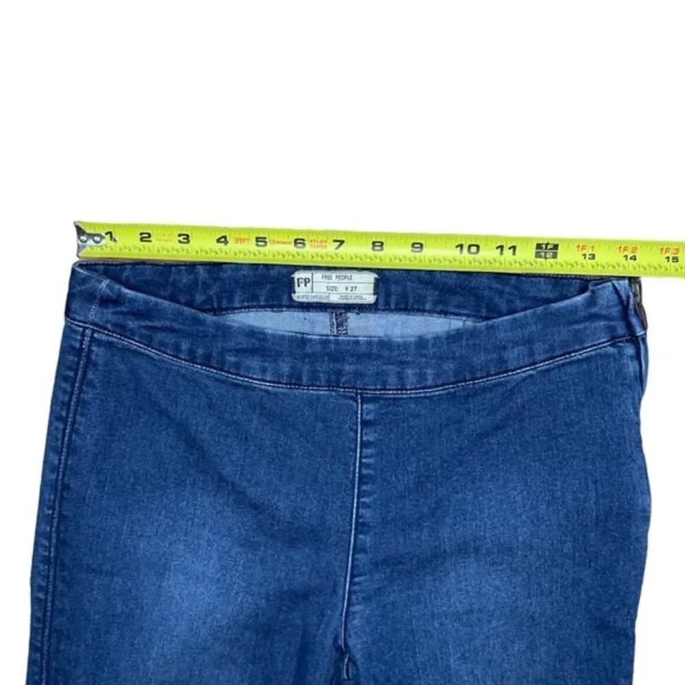Free People Women’s 70’s Style Jeans With Slits At Bottom Size 27 61855-16515125
